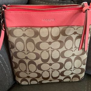 Coach crossbody brown/coral